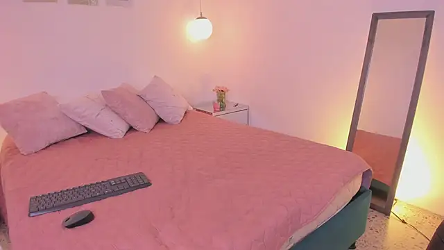 ibella7 online show from 03-28-26, 07:48