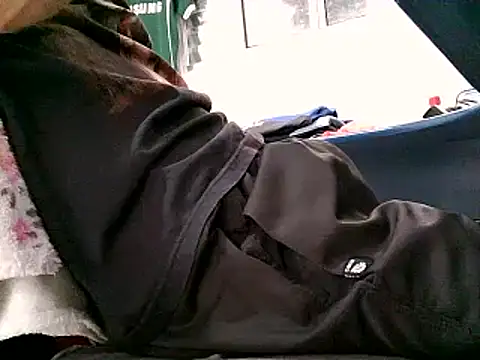 Snapshot of bbehemothh chatting on 02-02-26, 01:10 bbehemothh online show from 02-02-26, 01:10