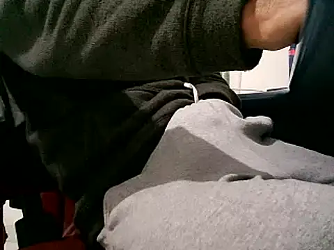 Snapshot of bbehemothh chatting on 05-13-26, 12:06 bbehemothh online show from 05-13-26, 12:06