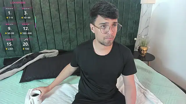 Edward max online show from 04-05-26, 03:46