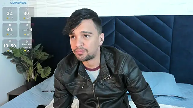 Edward max online show from 10-26-25, 03:51