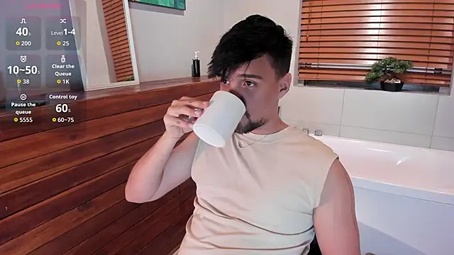 Edward max online show from 10-31-25, 03:58