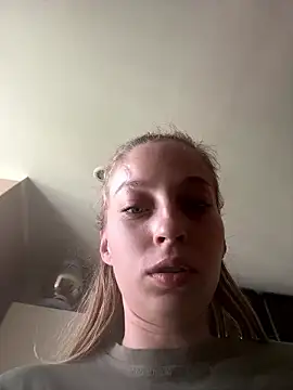 Snapshot of Hr_Frk_Olsen chatting on 07-12-26, 01:23 Hr Frk Olsen online show from 07-12-26, 01:23
