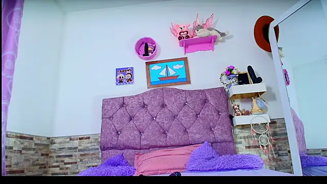 Melannytaylor online show from 12-03-25, 07:57