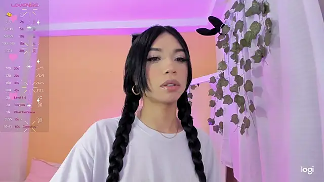 Snapshot of AndreaSweet_ chatting on 02-05-25, 06:59 AndreaSweet  online show from 02-05-25, 06:59