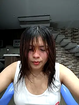 Snapshot of Elsa_sweet chatting on 07-10-26, 01:27 Elsa sweet online show from 07-10-26, 01:27