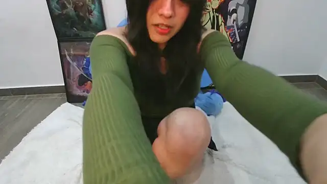 Elsa sweet online show from 11-20-25, 03:40