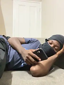 Mischevous T69 online show from 11-28-25, 05:24