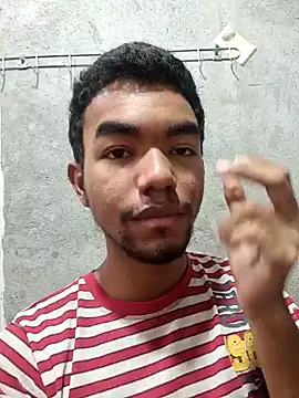 Reynold2608 online show from 12-18-25, 04:11