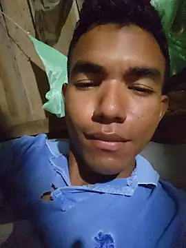 Snapshot of Reynold2608 chatting on 06-28-26, 01:56 Reynold2608 online show from 06-28-26, 01:56