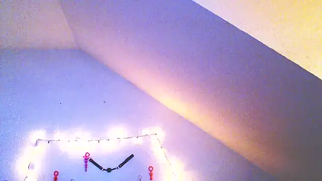 Snapshot of DevilsAngel13 chatting on 02-16-25, 04:53 DevilsAngel13 online show from 02-16-25, 04:53