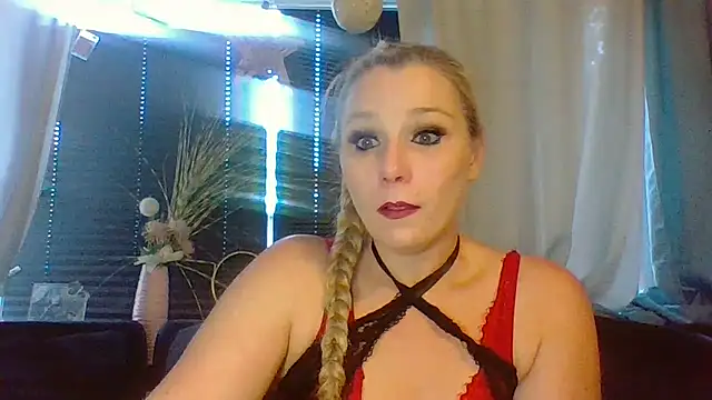 Snapshot of DevilsAngel13 chatting on 09-23-25, 03:08 DevilsAngel13 online show from 09-23-25, 03:08