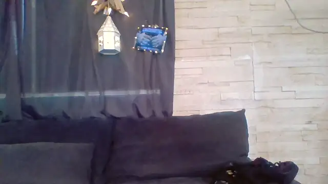 Snapshot of DevilsAngel13 chatting on 10-23-25, 08:13 DevilsAngel13 online show from 10-23-25, 08:13