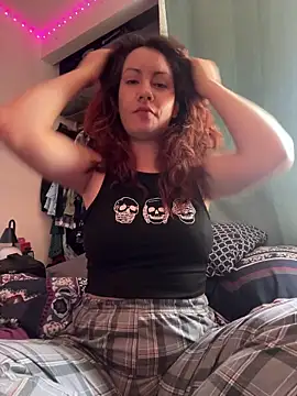Snapshot of Nina-Chick777 chatting on 05-09-26, 05:05 Nina-Chick777 online show from 05-09-26, 05:05