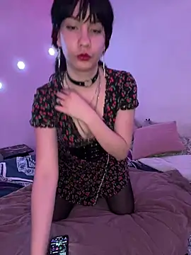 Nina-Chick777 online show from 12-28-24, 05:44