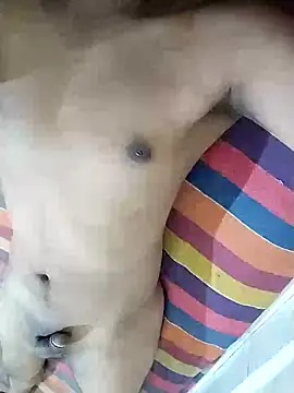 Snapshot of Opsquad12345 chatting on 02-10-25, 06:35 Opsquad12345 online show from 02-10-25, 06:35