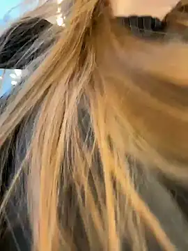 Sunny   Bunny online show from 01-18-26, 12:19