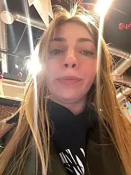 Sunny   Bunny online show from 12-22-25, 12:38