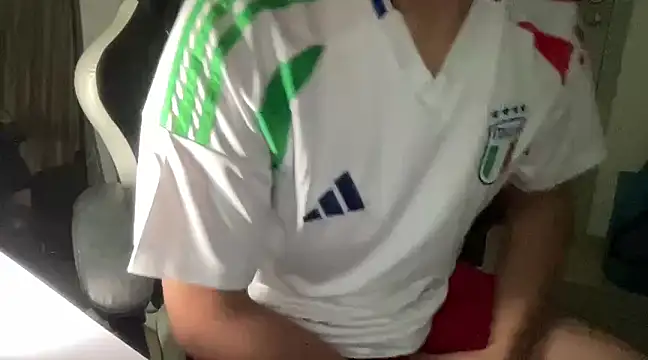 Chazklein online show from 01-01-25, 08:13