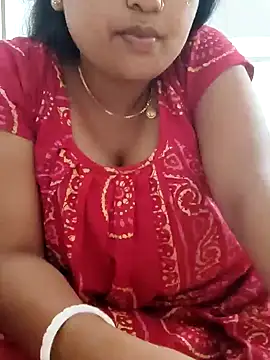 Snapshot of Priya_2222 chatting on 02-10-25, 10:53 Priya 2222 online show from 02-10-25, 10:53