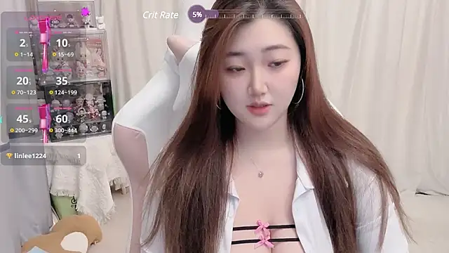 Snapshot of Stars_Elyn chatting on 03-14-25, 12:29 Stars Elyn online show from 03-14-25, 12:29