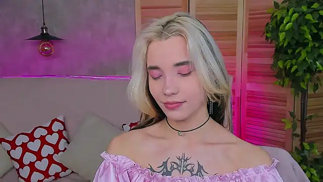 Snapshot of as1an_girlfriend chatting on 02-27-25, 01:17 as1an girlfriend online show from 02-27-25, 01:17