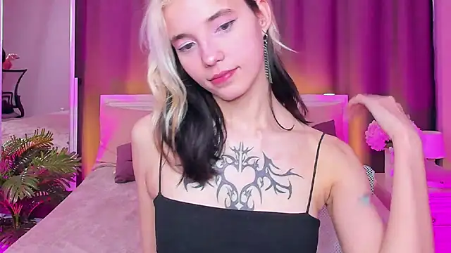 Snapshot of as1an_girlfriend chatting on 03-10-25, 07:00 as1an girlfriend online show from 03-10-25, 07:00