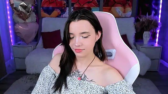 as1an girlfriend online show from 04-07-26, 07:32