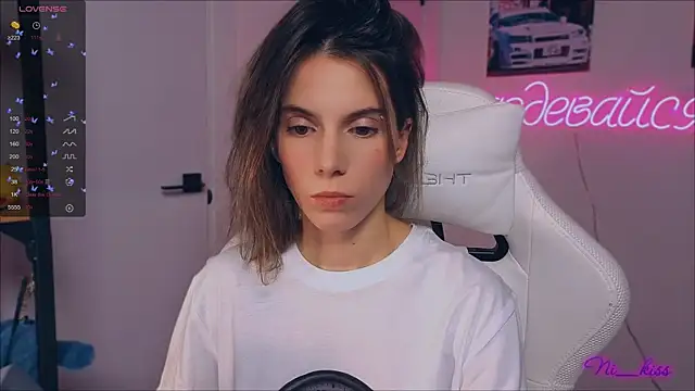  ni kiss online show from 09-21-25, 08:47