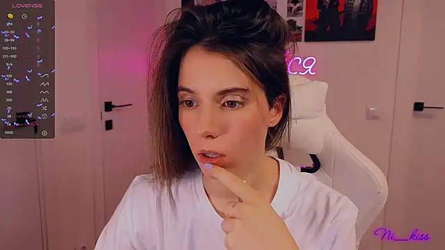  ni kiss online show from 11-23-25, 07:13