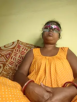 Snapshot of tinabhabhi chatting on 06-19-26, 10:10 tinabhabhi online show from 06-19-26, 10:10