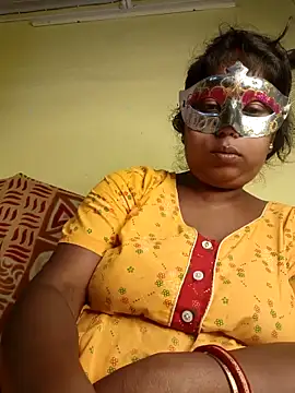 Snapshot of tinabhabhi chatting on 05-17-26, 10:04 tinabhabhi online show from 05-17-26, 10:04