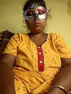 Snapshot of tinabhabhi chatting on 05-09-26, 09:45 tinabhabhi online show from 05-09-26, 09:45