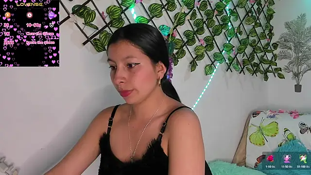 Snapshot of keyla_meow chatting on 02-13-25, 02:45 keyla meow online show from 02-13-25, 02:45