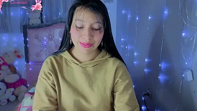 Snapshot of keyla_meow chatting on 10-05-25, 03:41 keyla meow online show from 10-05-25, 03:41