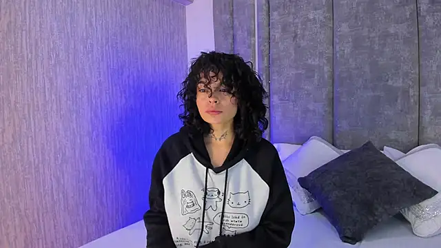 KatherineGomez online show from 10-14-25, 01:50