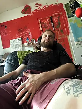 Ozomitro online show from 10-19-25, 11:35