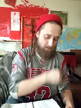 Snapshot of Ozomitro chatting on 02-05-26, 02:13 Ozomitro online show from 02-05-26, 02:13