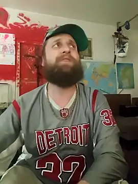 Snapshot of Ozomitro chatting on 02-11-26, 10:59 Ozomitro online show from 02-11-26, 10:59