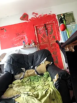 Ozomitro online show from 10-18-25, 11:01