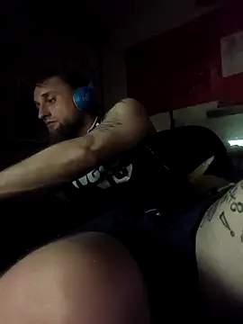 Ozomitro online show from 11-15-25, 05:39