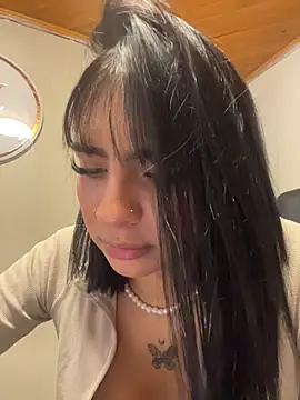 Hilary pinkk online show from 02-04-26, 03:12