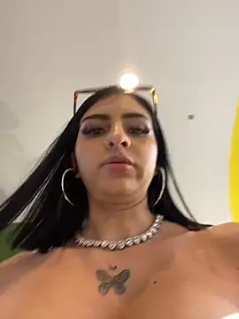 Hilary pinkk online show from 04-08-26, 09:16