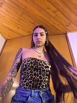 Hilary pinkk online show from 03-14-26, 01:22