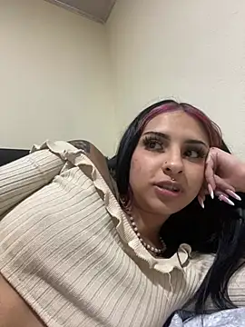 Hilary pinkk online show from 02-25-25, 10:31