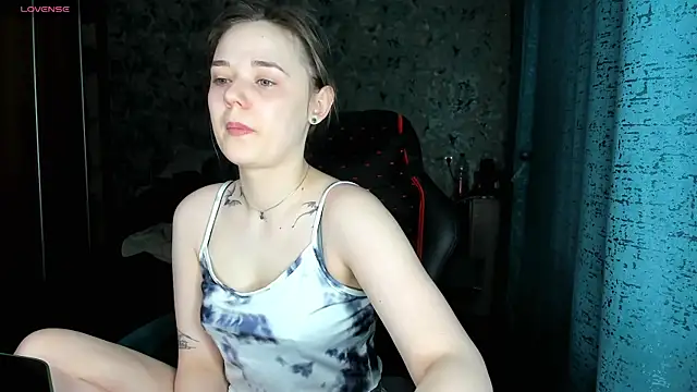 Your small bunny online show from 11-24-25, 02:00