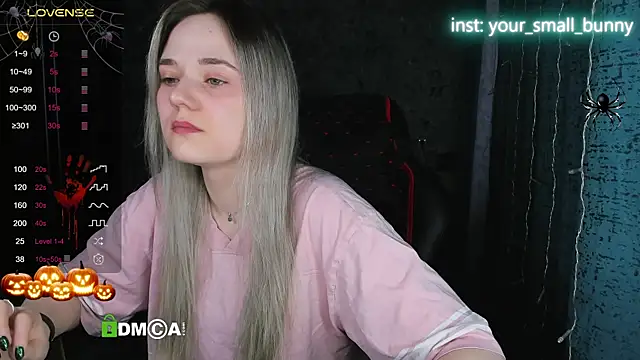 Your small bunny online show from 10-28-25, 02:01