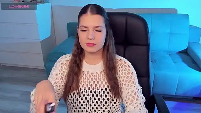 BellaSweetHeart online show from 10-25-25, 04:18