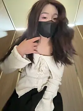 Snapshot of Xixi-Gala chatting on 04-11-26, 04:20 Xixi-Gala online show from 04-11-26, 04:20