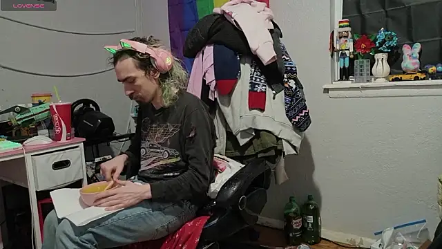 tallnerdyguy online show from 02-05-26, 02:40